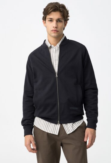 1761582020_cc138d331866613f34463bcd4ce4b4a5