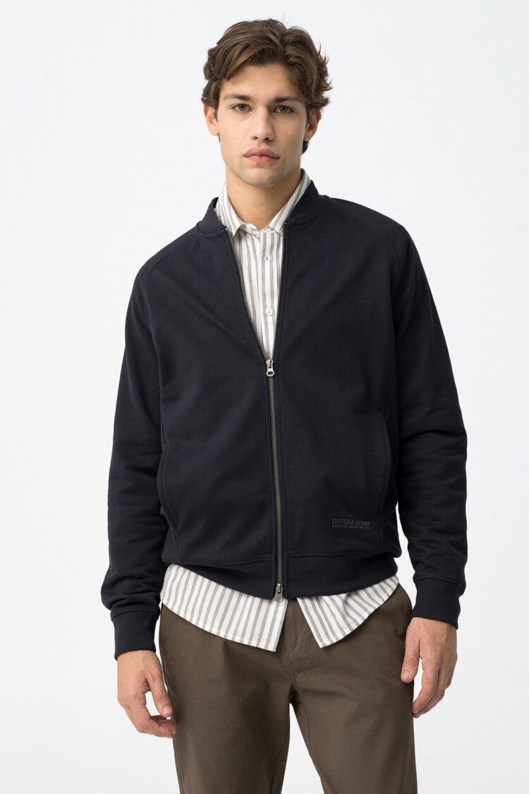 1761582020_cc138d331866613f34463bcd4ce4b4a5