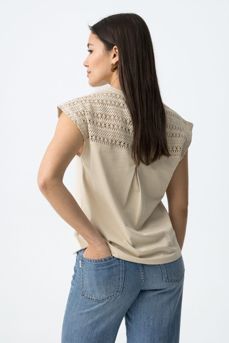 1774526133_df3026f79d6c89e5c19aada72795e8a1